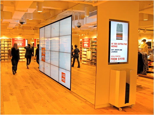 How To Design Heavenly Holiday Digital Signage Content + [Free Templates]
